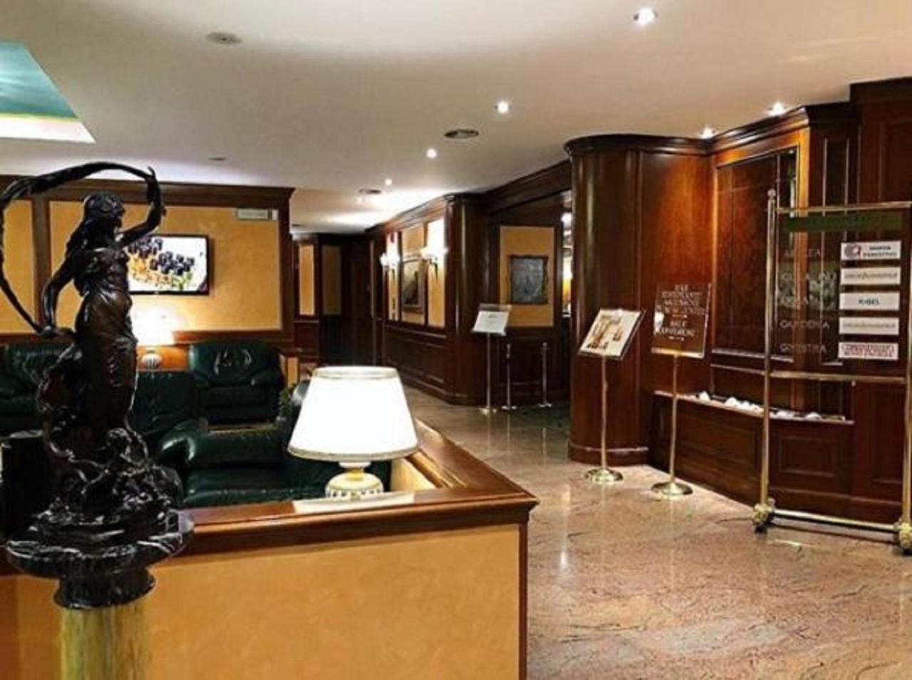 Rege Hotel San Donato Milanese Eksteriør billede